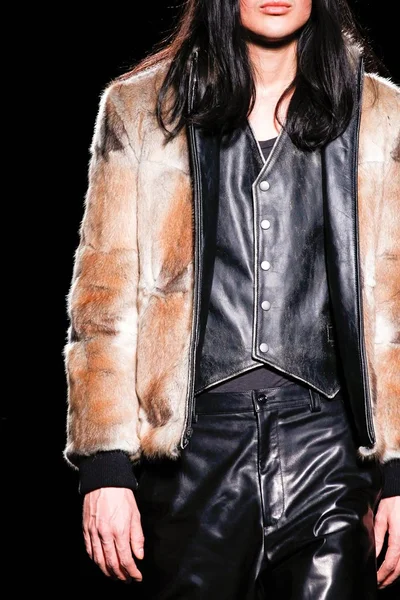 Look 13